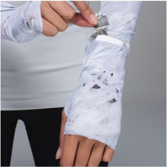 Lululemon sea-me-run long sleeve lightweight layered shirt size 4 - Picture 4 of 12